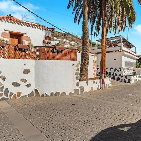 Holiday home La Escuela De By Rivero *