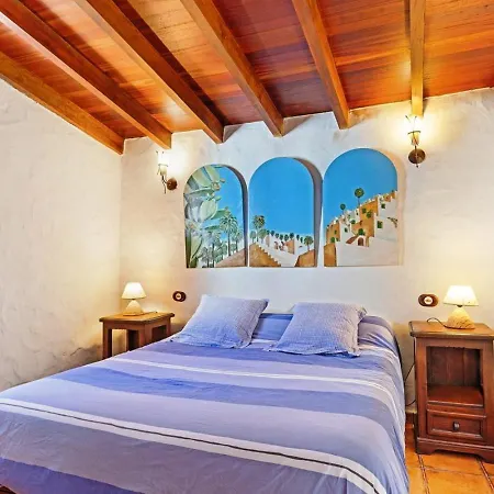 La Escuela De By Rivero Holiday home La Sorrueda