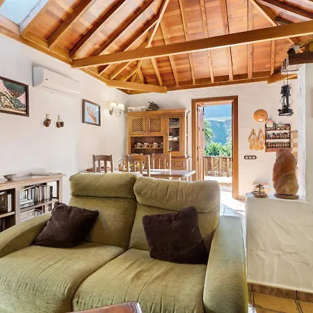 Holiday home La Escuela De By Rivero